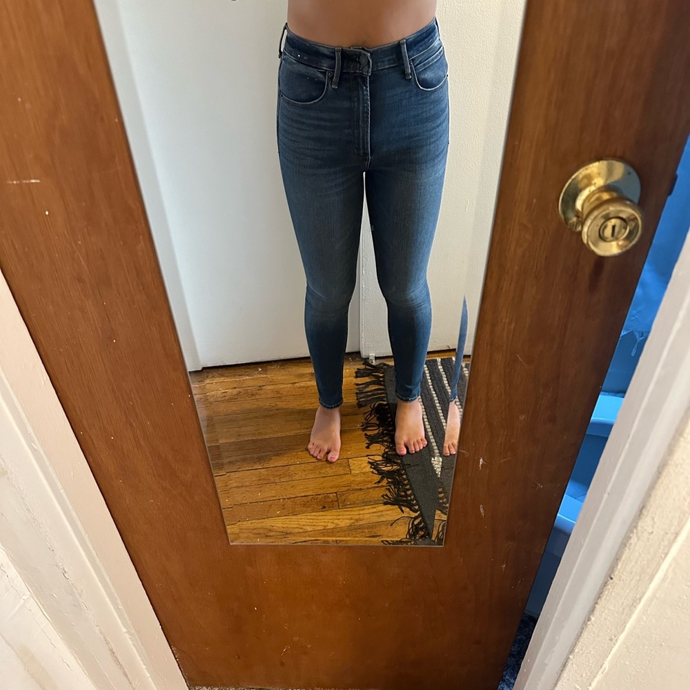 Abercrombie Ultra High Rise Super Skinny Ankle Jeans 26